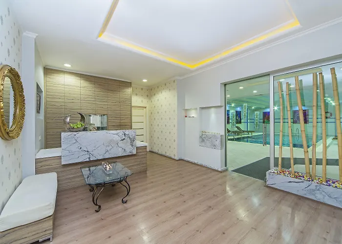 فندق آرتس تقسيم 4*