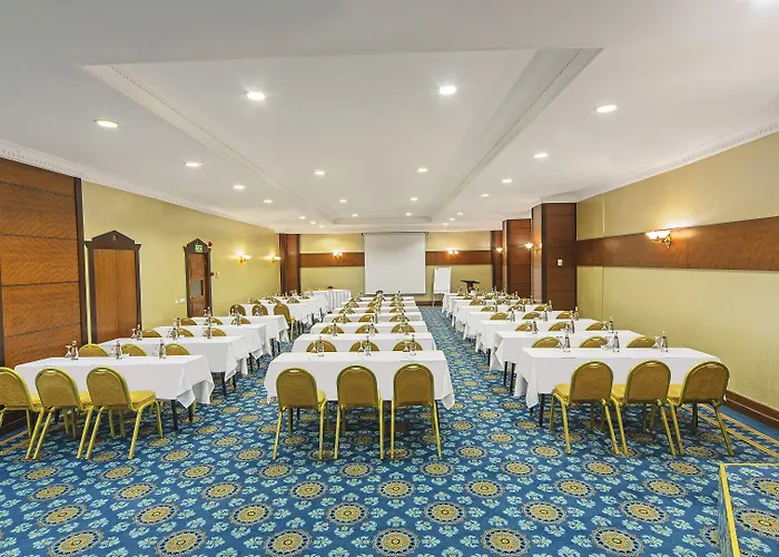 آرتس تقسيم فندق