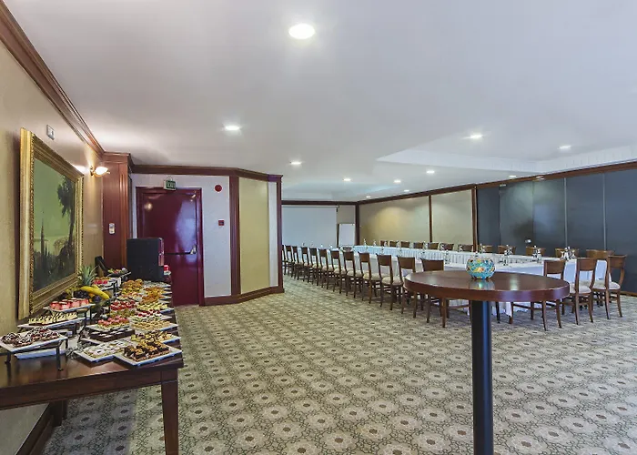 فندق آرتس تقسيم