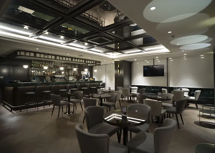 فندق آرتس تقسيم 4*