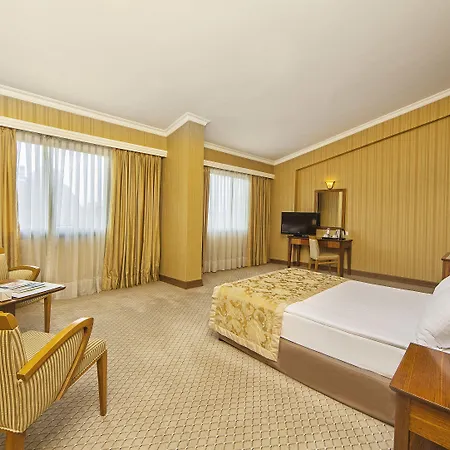 Arts Taksim 4*